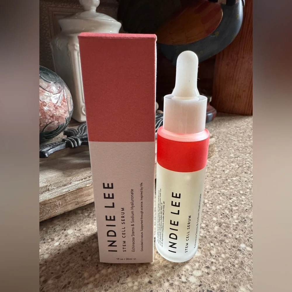 Stem Cell Serum, lighter, brighter and tighter skin!❤️ - Picture 3 of 4